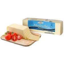 Фото для Сыр Моцарелла 42% вес Аргентина * (БЗМЖ)