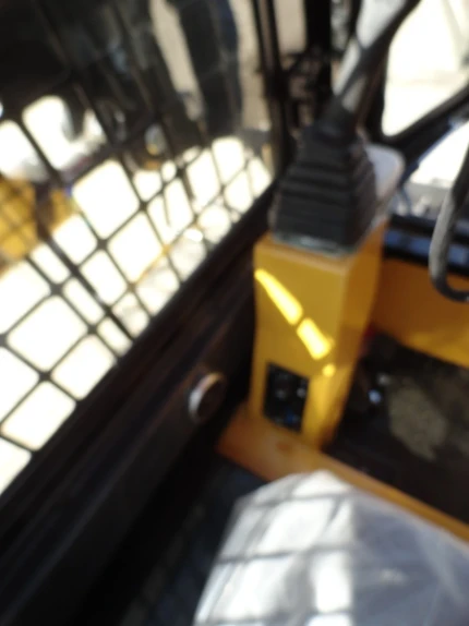 Мини-погрузчик LUYUE JC45