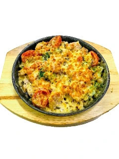 Куриное филе в творож соусе с брокколи 1/250