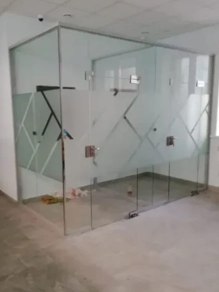 Офисные перегородки на заказ. Стеклянные двери