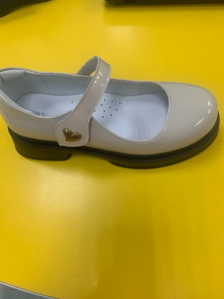 Школьные туфли для девочки