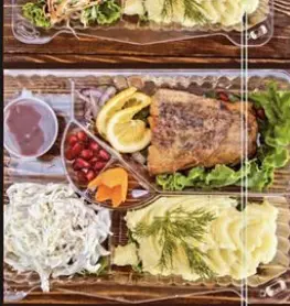 Комплексный обед. Обед с картофелем: картофельное пюре, горбуша жареная, салат из кальмара, соус "Наршараб"
