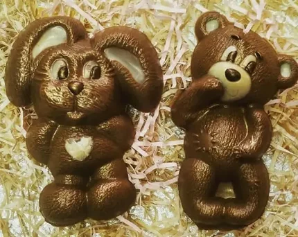 Забавные популярные мишки и зайки из отличного шоколада  в подарок любимым
