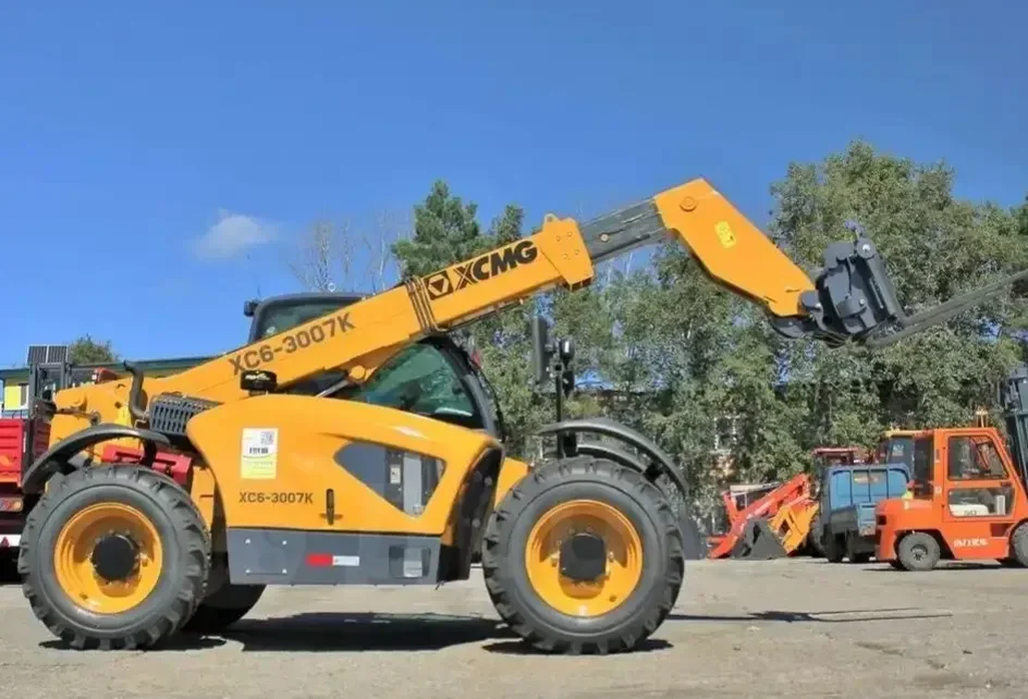 Телескопический погрузчик XCMG XC6-3007K