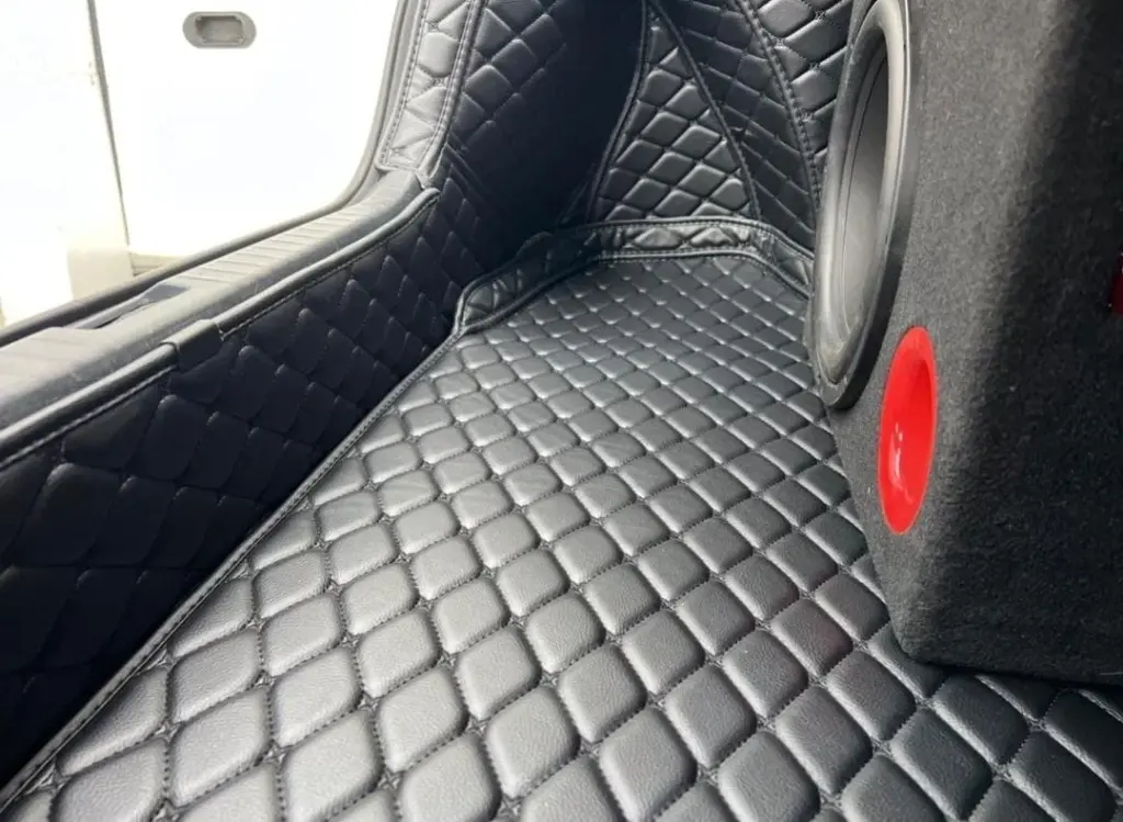 3D коврик в багажник для Toyota Premio 260