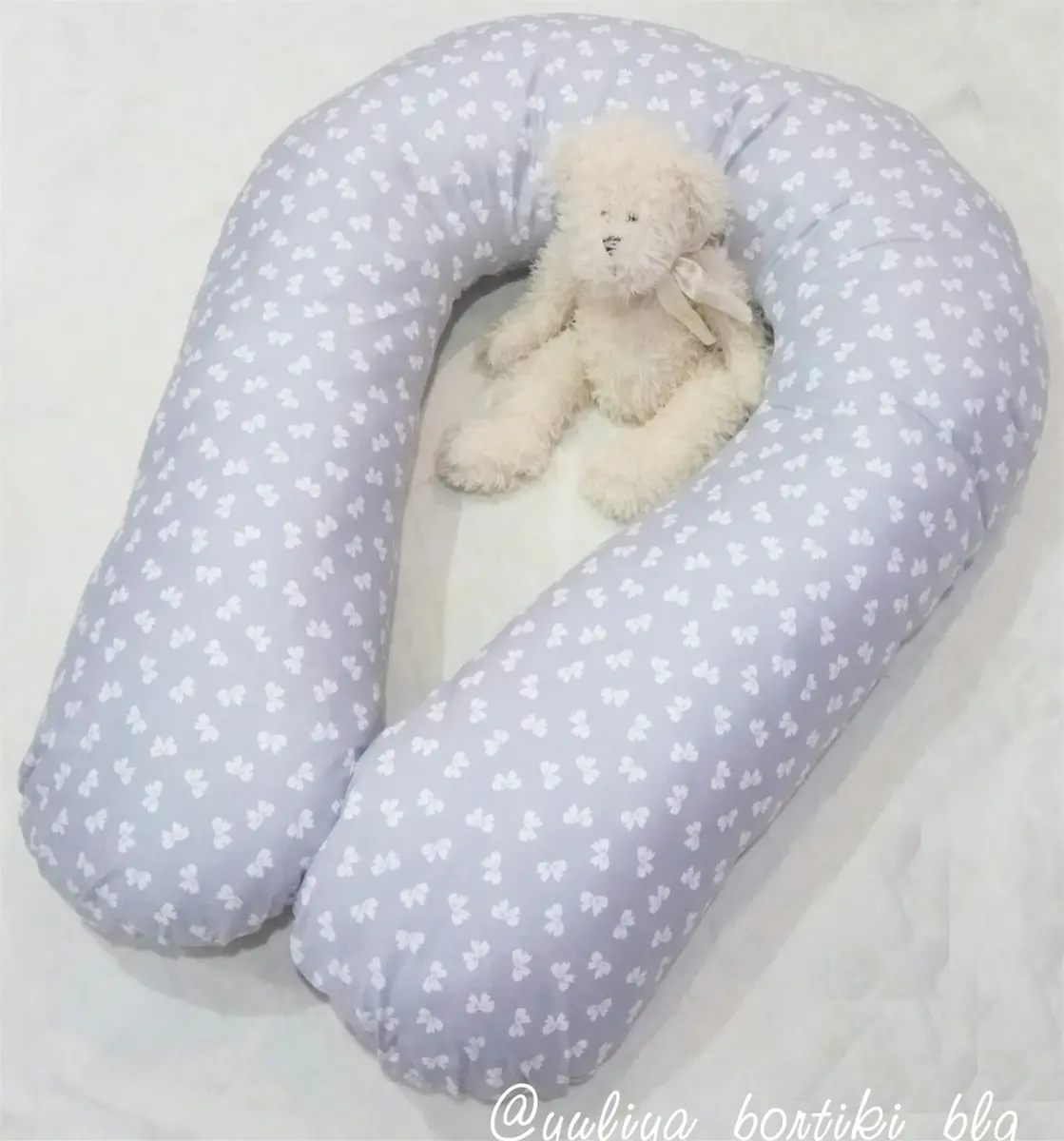 Подушка для беременных. Форма ввиде буквы U. Длина подушки 100-150 см