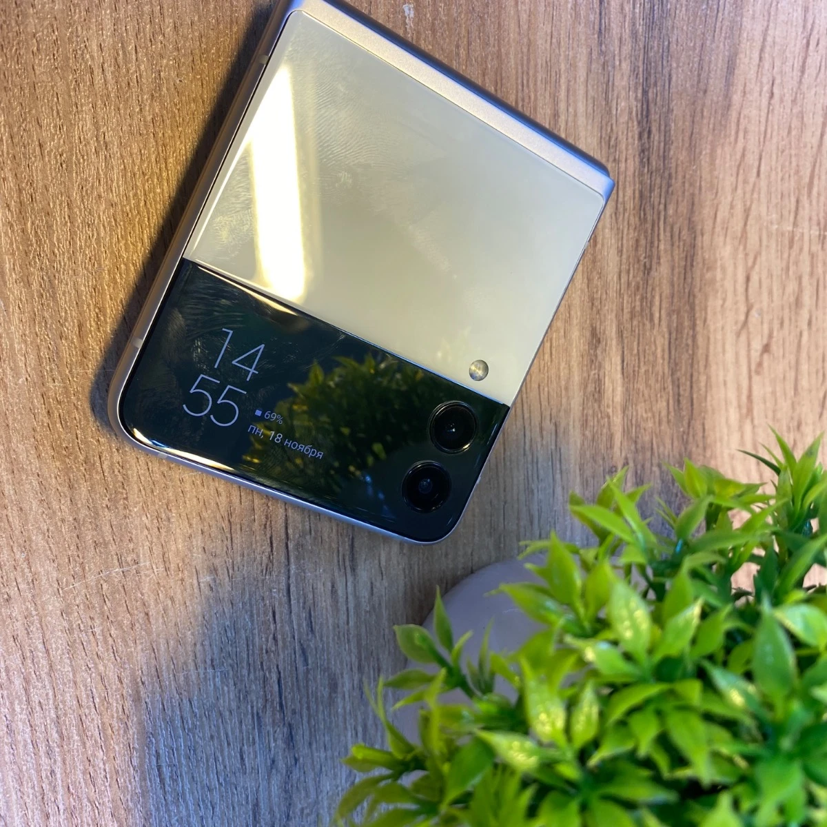 Samsung Galaxy z flip3 128gb Demo