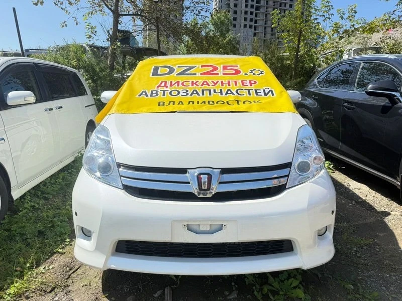 Фото для Крыша TOYOTA ISIS ZGM15W 2ZRFAE 2013 (б/у)