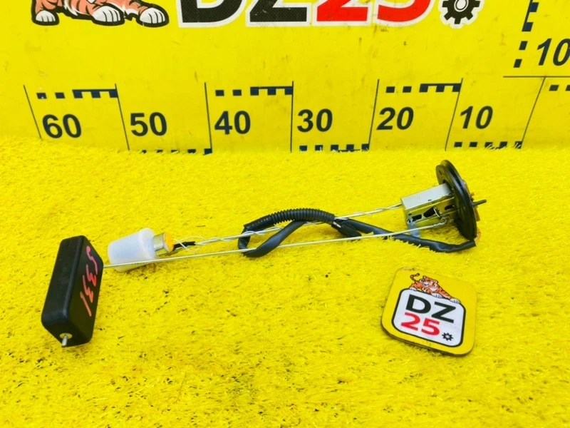 Фото для Датчик уровня топлива TOYOTA LAND CRUISER PRADO KZJ78G 1KZTE 1994/Цвет 22Z задн. (б/у)