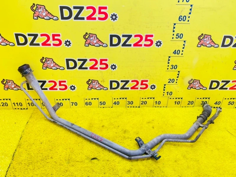 Фото для Горловина топливного бака TOYOTA LAND CRUISER HDJ101 1HDFTE 2000/Цвет 057 задн. (б/у)