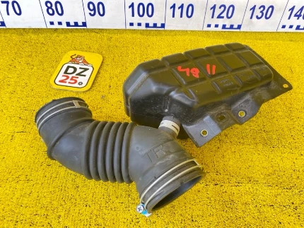 Фото для Патрубок воздушного фильтра TOYOTA LAND CRUISER PRADO TRJ150W/TRJ150L/TRJ150/TRJ152/TRJ155 2TRFE 2022 перед. (б/у)