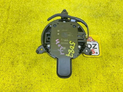 Фото для Мотор печки TOYOTA VOXY/NOAH/ESQUIRE/HARRIER/NX200/NX200T (б/у)