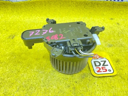 Фото для Мотор печки TOYOTA VOXY/NOAH/ESQUIRE/HARRIER/NX200/NX200T (б/у)