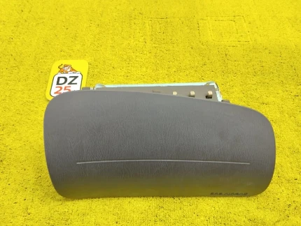 Фото для Подушка безопасности пассажира TOYOTA TUNDRA UCK40L/UCK41L/UCK30L/UCK31L/VCK40L/VCK30L/GSK30L 2UZFE 2001/С (б/у)