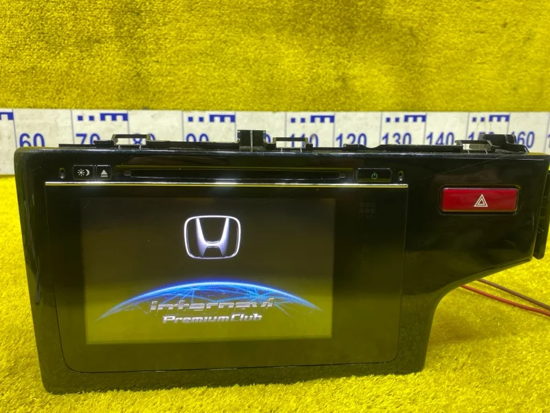 Магнитофон Honda Fit GP5/GP6/GK3/GK4/GK5/GK6 LEB 2014/Цвет NH700M перед.