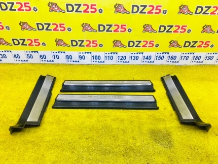 Фото для Накладка на порог Mercedes-Benz S-CLASS W140 M119E50 1994/Цвет 721 (б/у)