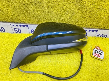 Фото для Уши TOYOTA NOAH/VOXY/ESQUIRE ZRR80G/ZRR80W/ZRR80/ZRR85G/ZRR85W/ZRR85/ZWR80/ZWR80G/ZWR80W 3ZRFAE 2014/Цвет 221 перед. лев. (б/у)