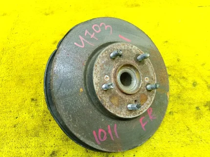 Фото для Ступица HONDA VEZEL RU4/RU2 LEB 2014/Цвет NH700M перед. прав. (б/у)