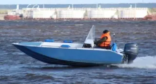 Фото для Обучение управлению моторной лодкой