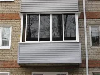Остекление балкона тонированным стеклопакетом